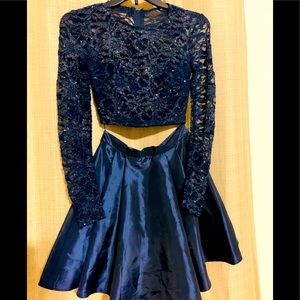 Worn only once, mid drift prom dress